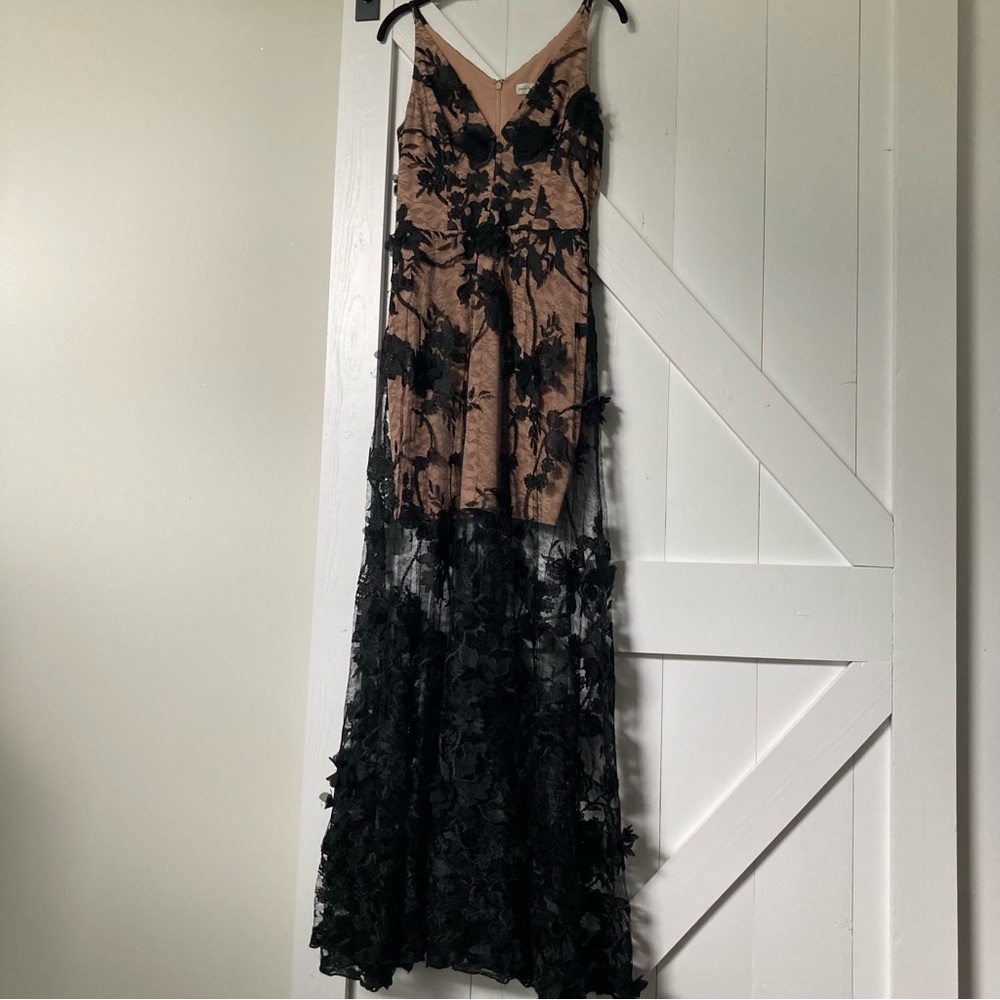Dress the Population Black Floral Gown - Picture 2 of 16